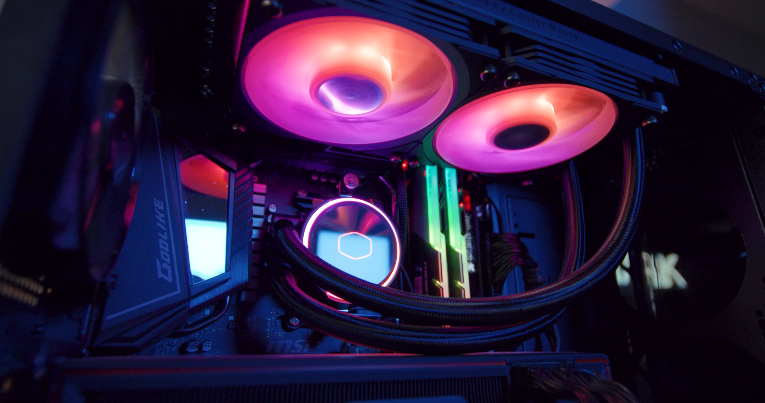 MasterLiquid PL240 Flux - Cooler Master AiO test