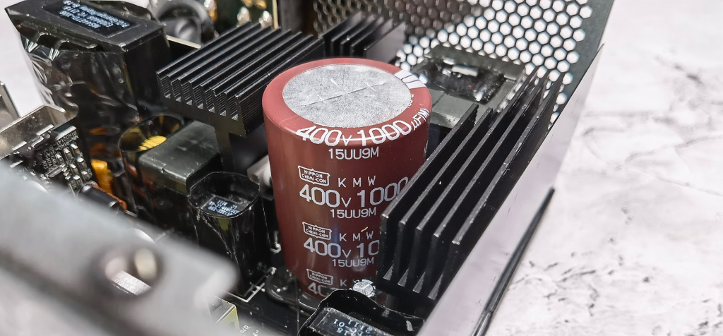 Gigabyte-PCIe-5.0-napajanje