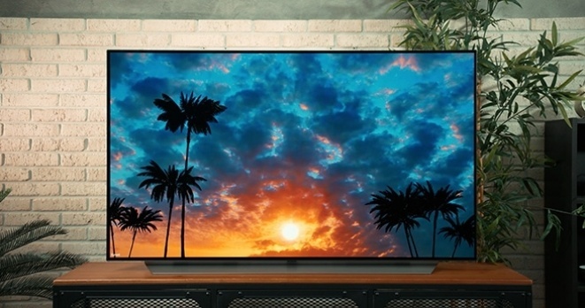 LG C1 OLED TV (Video)