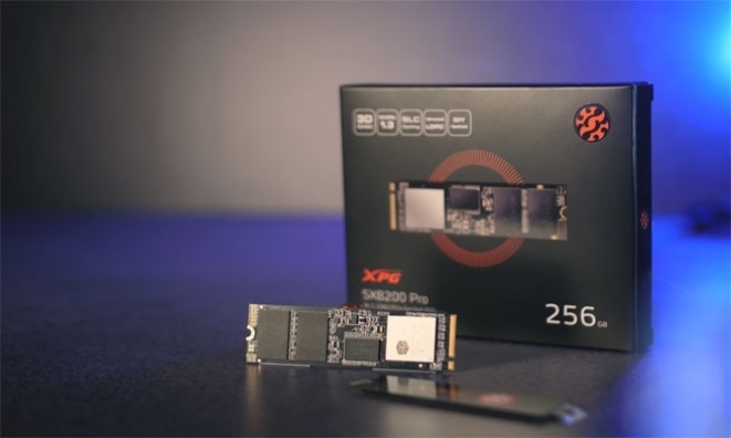 ADATA XPG SX8200 Pro 256 GB M.2 NVMe x4 (Video)