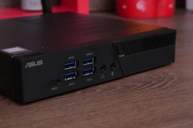 Asus VivoMini PB40 mini PC