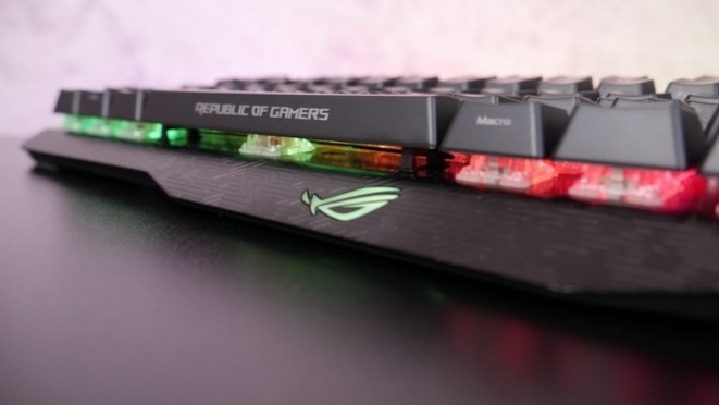 Asus ROG Claymore mehanička gaming tastatura