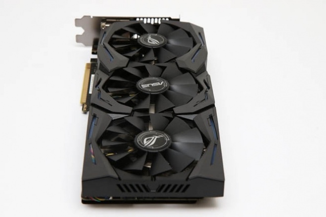 Asus GeForce GTX 1070 Strix Gaming 8 GB