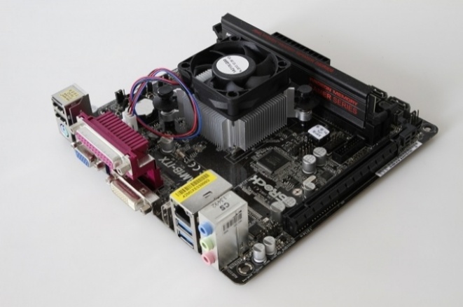 ASRock AM1B-ITX i AM1B-M