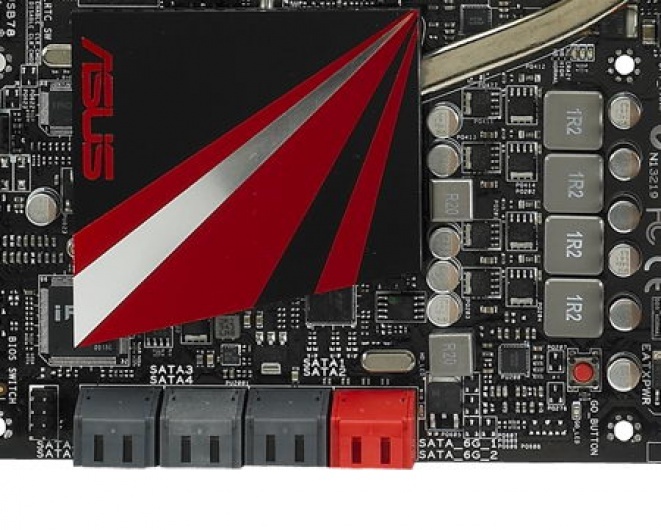 ASUS Rampage III Formula i Sabertooth X58