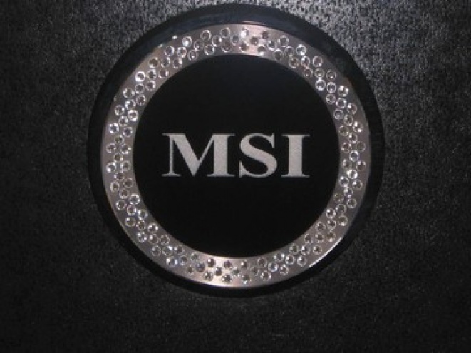 MSI M677 Crystal Collection