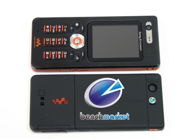 Sony Ericsson W880i