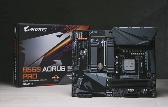 Gigabyte B550 Aorus Pro (Video)