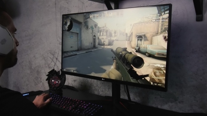 LG 32GK850G-B G-Sync Gaming monitor (Video)