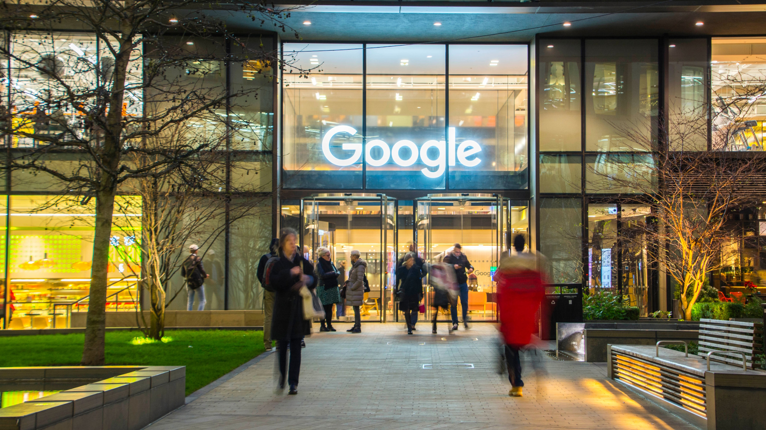 Google-ljudi-scaled.jpg
