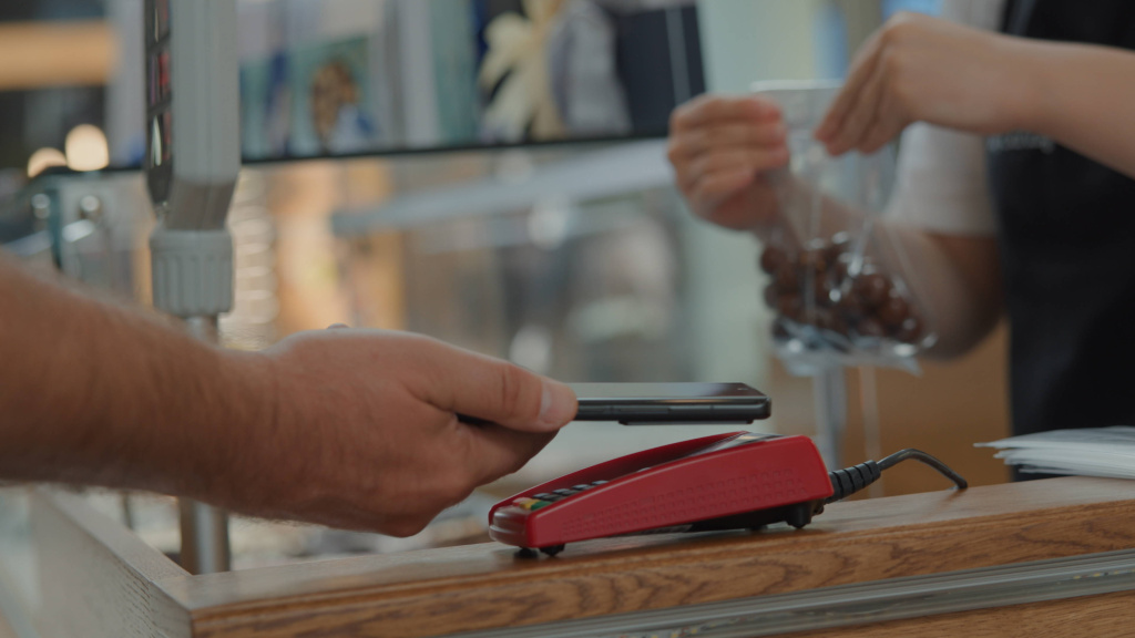 Plaćanje telefonom preko NFC tehnologije