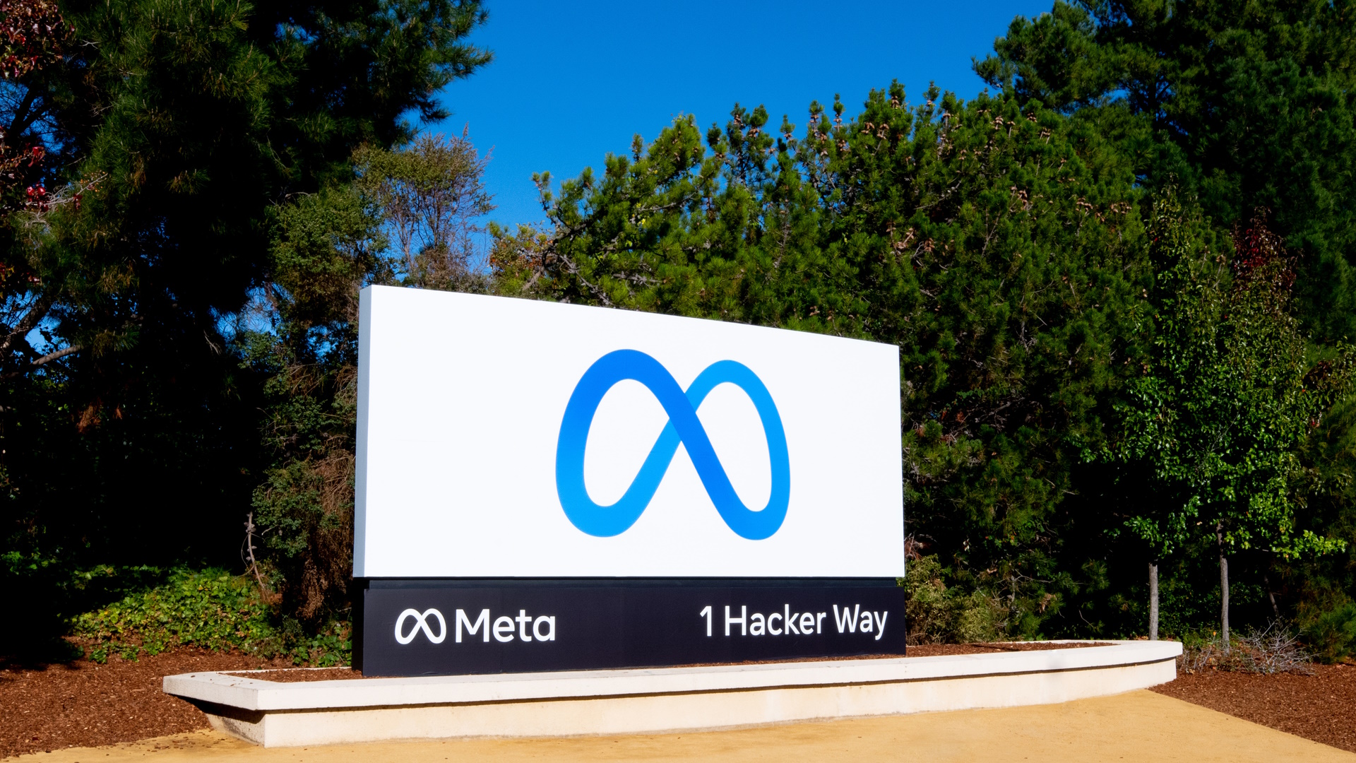 Meta-HQ.jpg