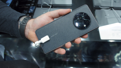 Tecno predstavio Phantom V Fold, svoj prvi telefon sa savitljivim ekranom