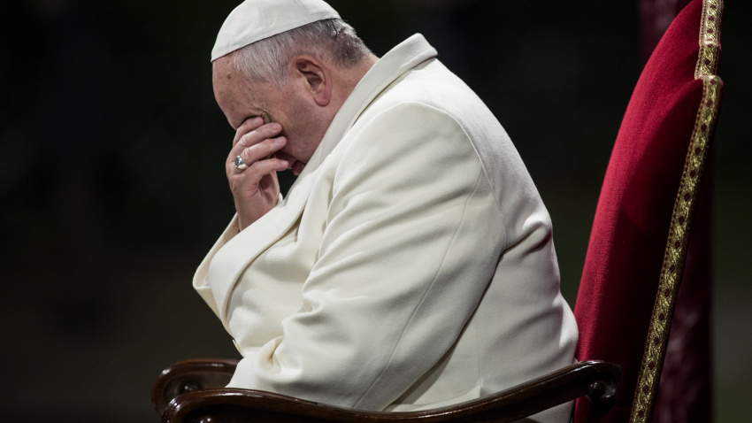 Papa izgubio verifikovani Twitter status