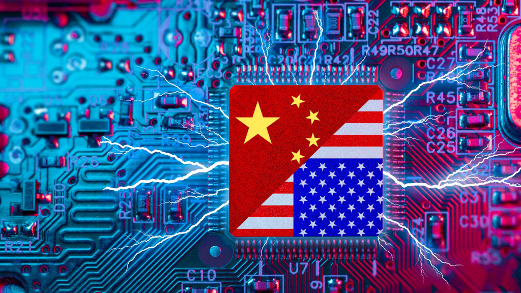 SAD i kineska zastava na čipu