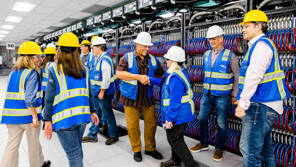 Intel superkompjuter Aurora i naučnici 