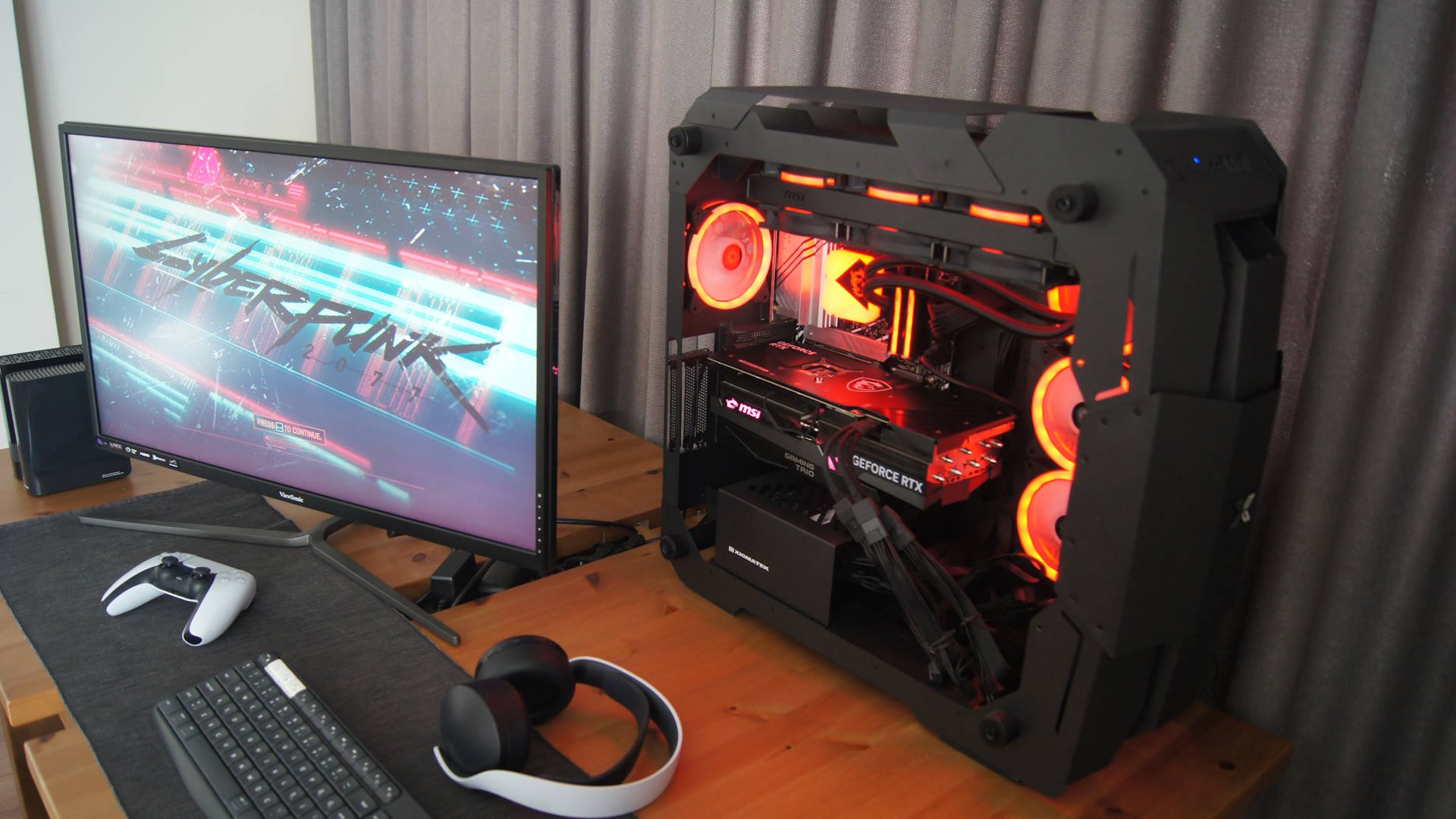 maticna-ploca-kompjuter-gejming-pcie.jpg
