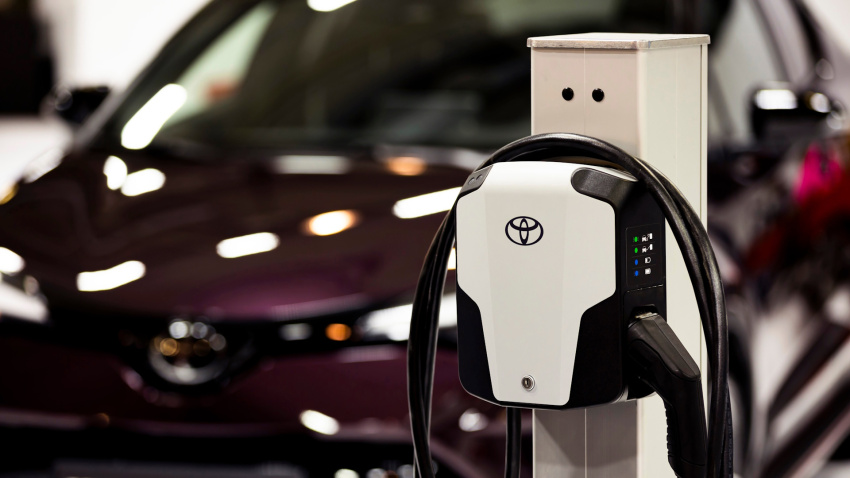 Toyota baterija za električne automobile obezbeđuje 1.200 km i puni se za 10 min