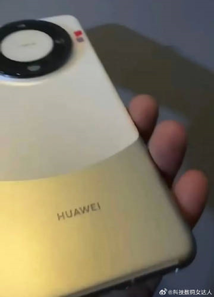 Navodni Huawei Mate 60, kružno „ostrvo“ za tri kamere i dvobojni zadnji deo