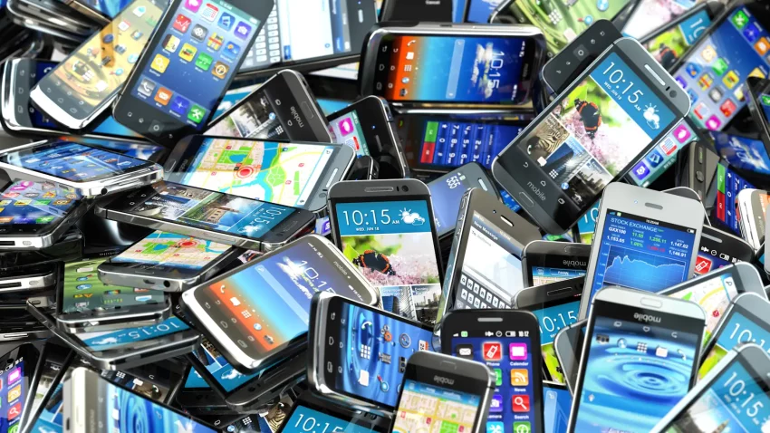 Tržište pametnih telefona ostalo bez skoro 500 brendova od 2017.