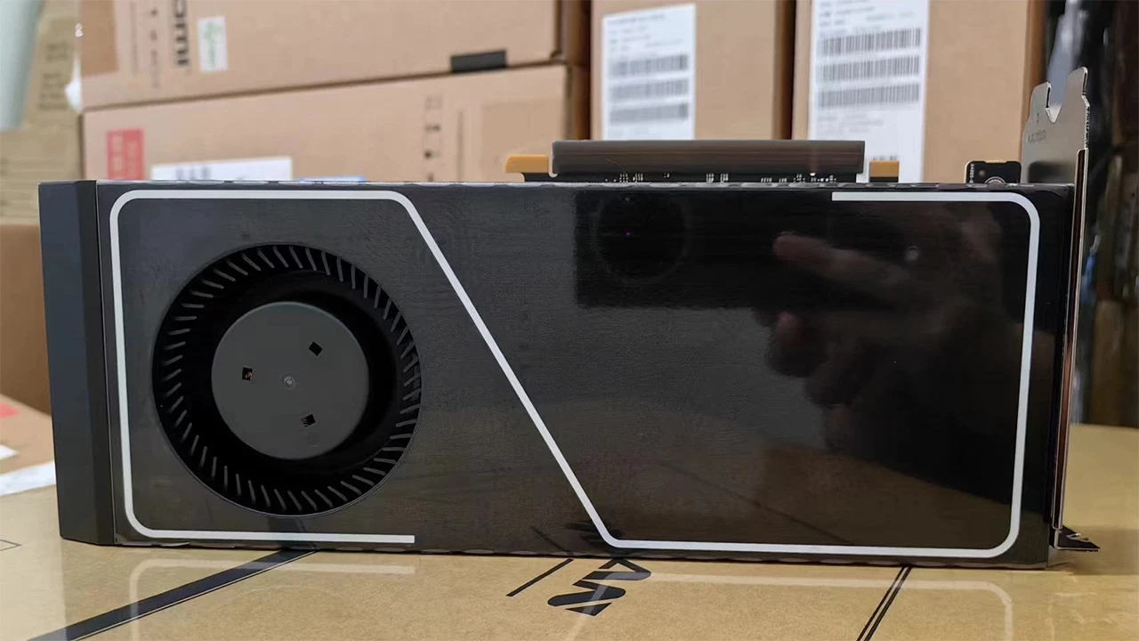 NVIDIA-GeForce-RTX-4090-AI-GPU-karte-su-se-pojavile-uzivo-na-slikama.webp