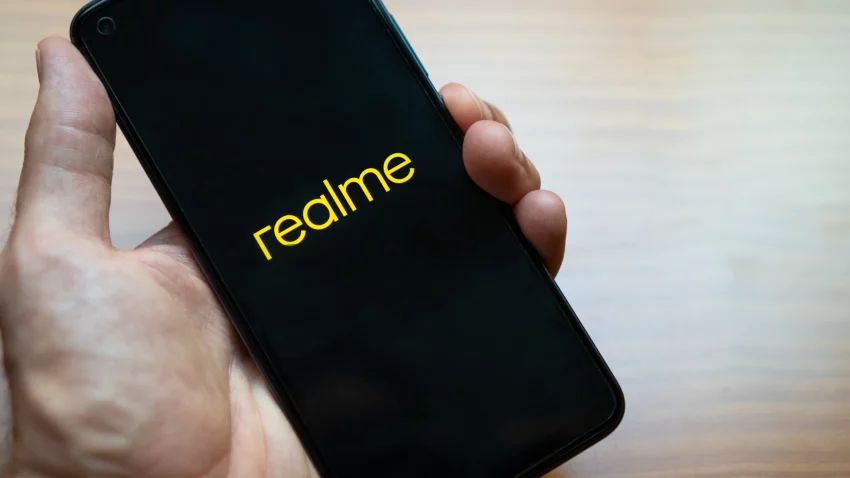 Nova Realme GT Neo 6 serija dolazi sa dva telefona i Qualcomm čipovima