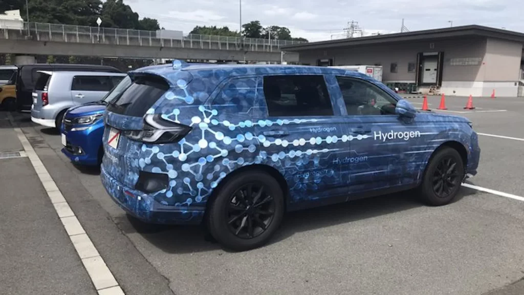 Honda CR-V Fuel Cell SUV // Hydrogen is the next big thing – BMW, Honda and Hyundai are working on hydrogen cars