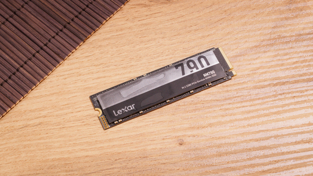 Lexar-NM790-m.2-NVMe-SSD