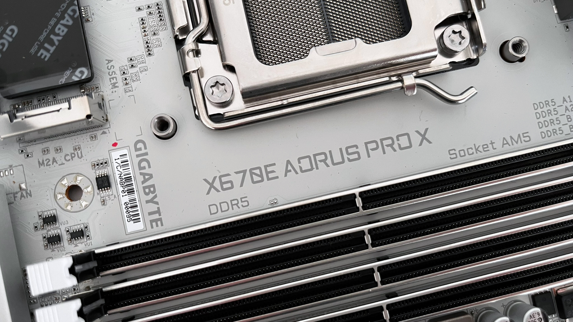 AORUS X670E AORUS PRO X