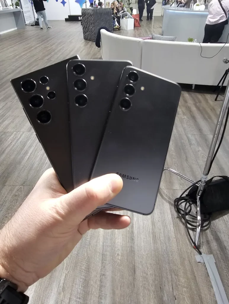 Samsung Galaxy S24 serija u crnoj boji