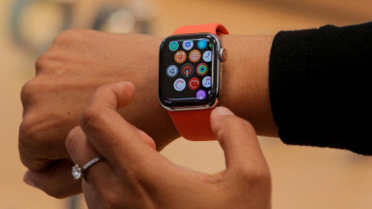 Prvi renderi Apple Watch X otkrivaju 2-inčni ekran