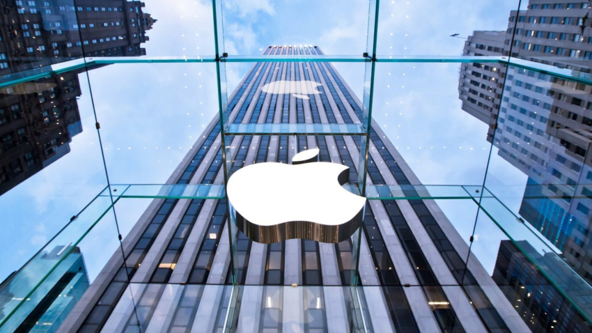 Apple izvesno gubi poziciju tehnološkog lidera i najvrednije kompanije, ukoliko podbaci na ovom važnom polju