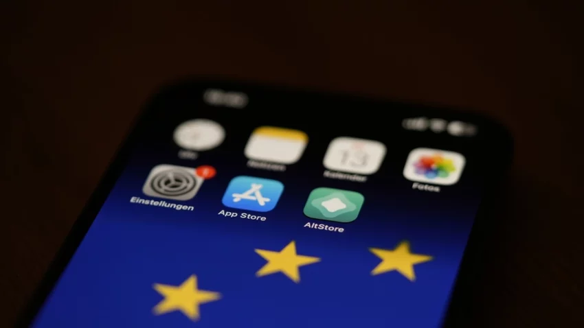 Apple korak bliže Android sistemu: iOS korisnici u EU sada mogu da preuzimaju aplikacije direktno sa interneta