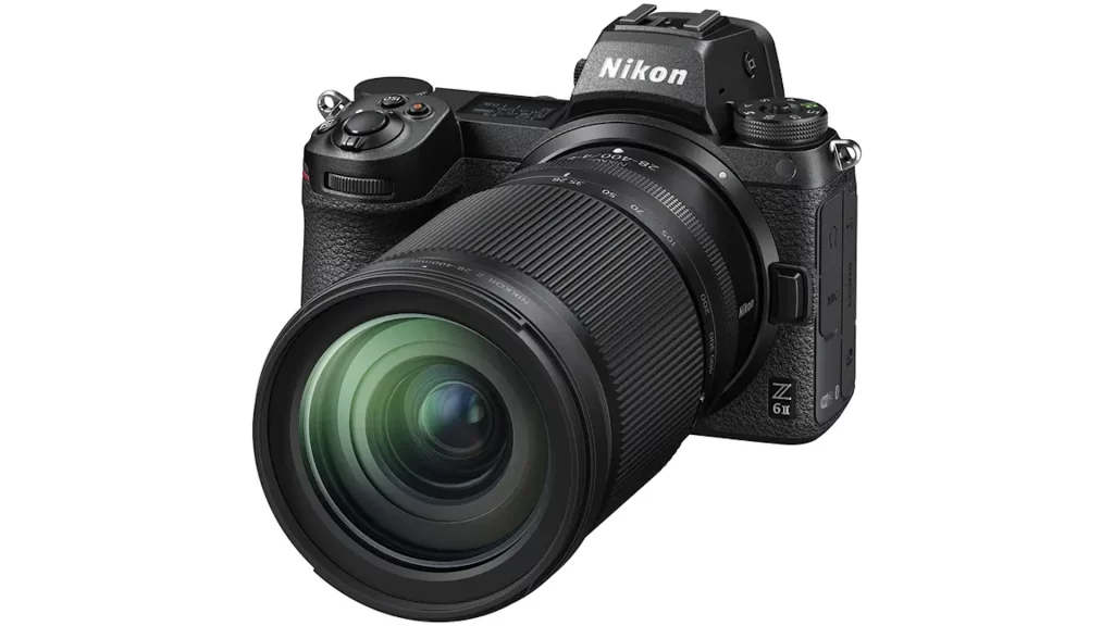 Nikon Z 28-400 mm prikačen za Nikon Z6 II // Nikon lansirao najprilagodljiviji zum objektiv na svetu za fotoaparate sa punom veličinom senzora
