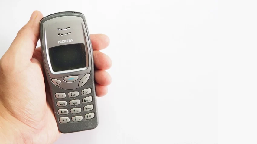 Legendarna Nokia 3210 se vraća na velika vrata sa 4G podrškom