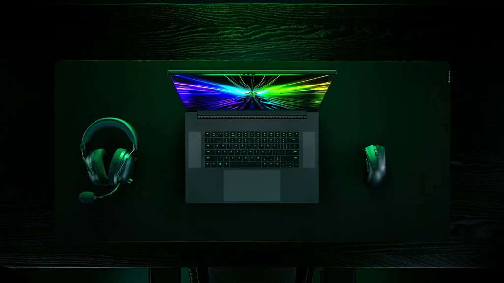 Razer Blade 18 (2024) je prvi laptop na svetu sa 4K ekranom od 18 inča i brzinom osvežavanja od 200 Hz