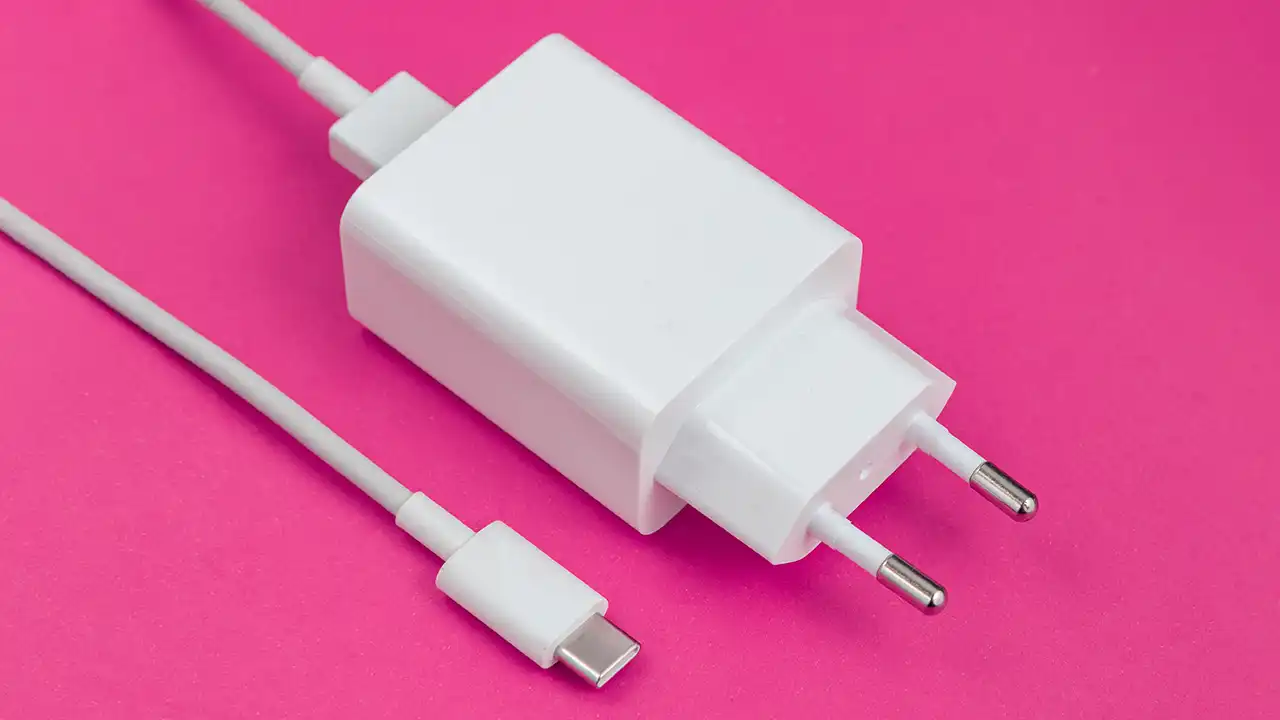 USB-C-punjac.webp