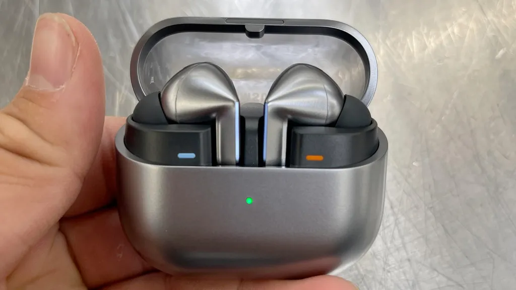 Galaxy-Buds-3-u-kucistu.webp