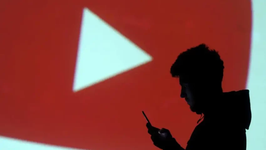 YouTube koristi novi trik da bi vas primorao da platite pretplatu. Crna maska skriva dugme za preskakanje reklama, a internet zajednica ponovo negoduje