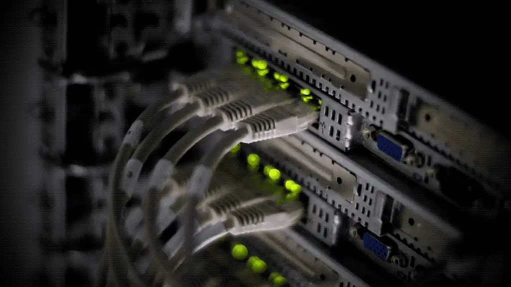 pracenje-i-prisluskivanje-internet-provajdera.webp