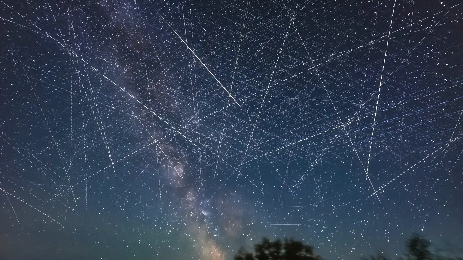 SpaceX-Starlink-Sateliti.webp