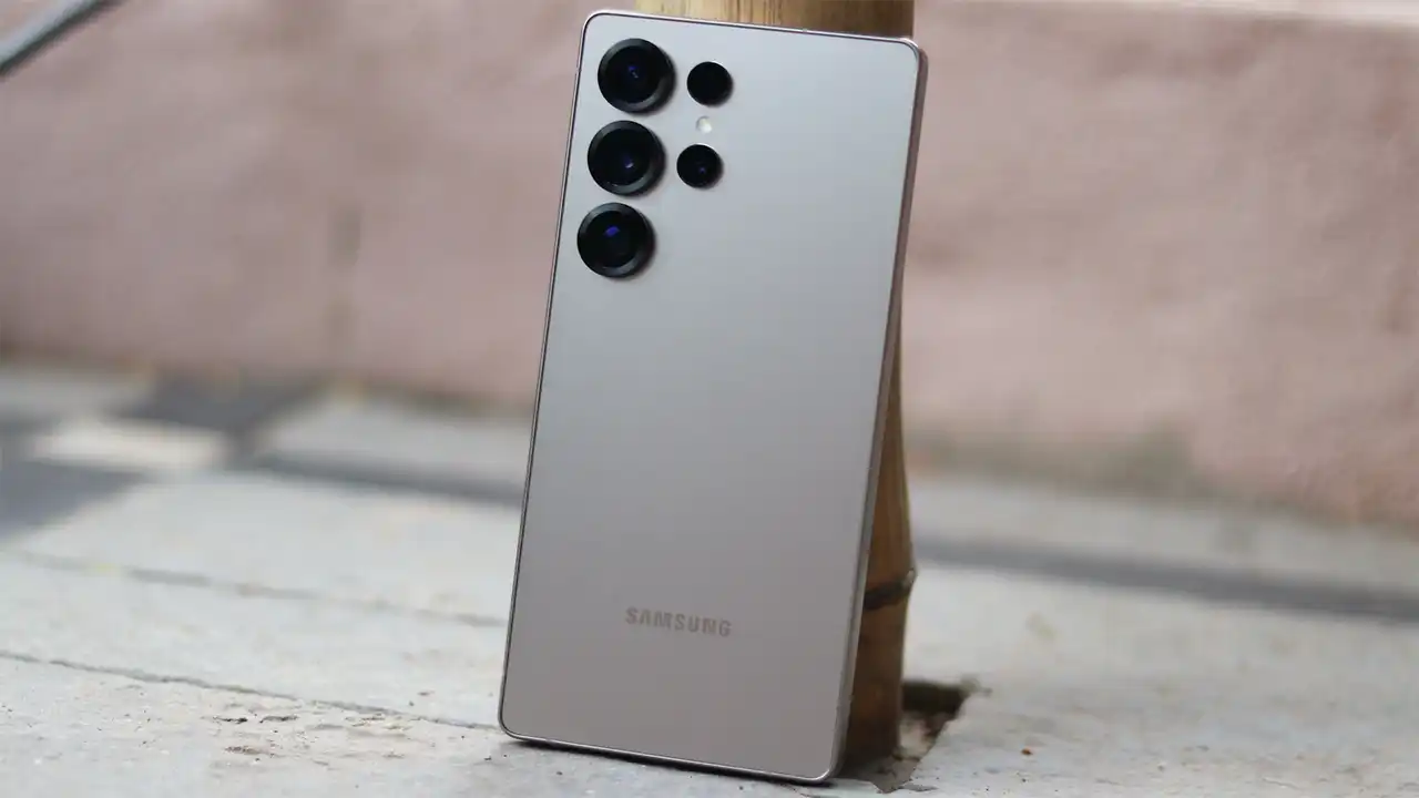 Galaxy-S25-Ultra-ilus-0302251.webp