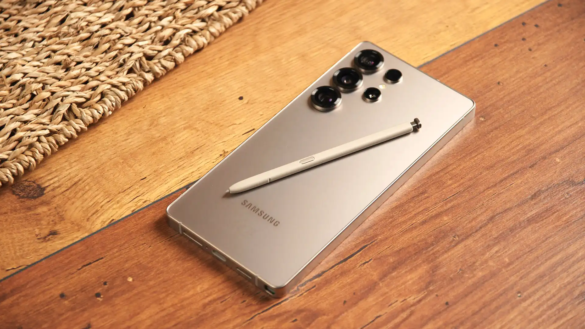Samsung-Galaxy-S25-Ultra-12.webp