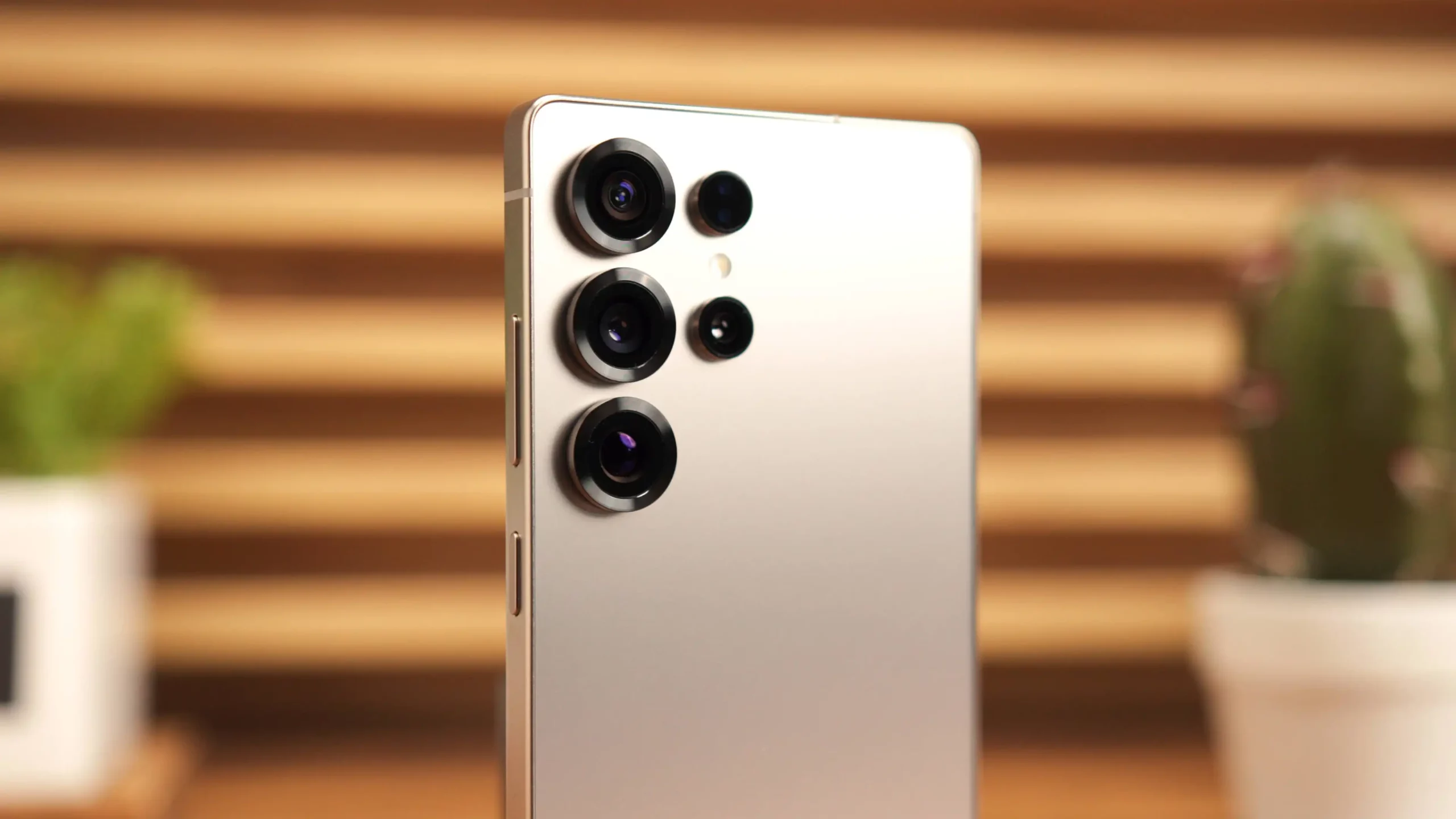 Samsung-Galaxy-S25-Ultra-5-scaled.webp