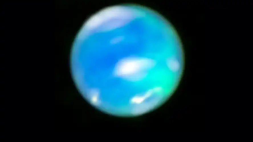 Neptun-aura-borealis.webp
