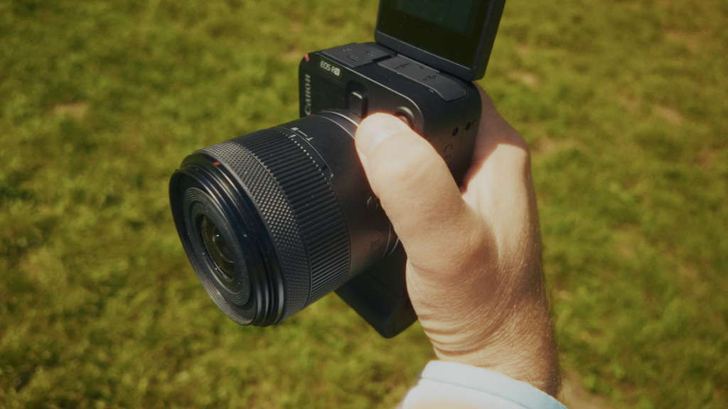 Canon EOS R50 V
