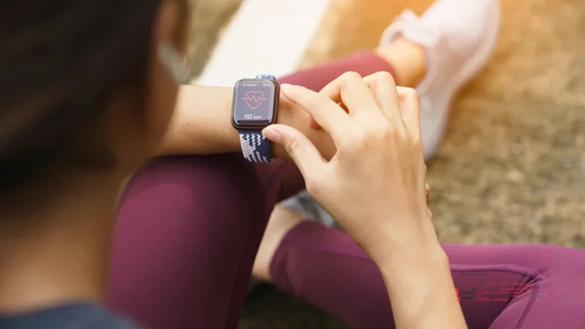 Napredni AI model bi mogao doneti preciznije zdravstvene prognoze na Apple Watch
