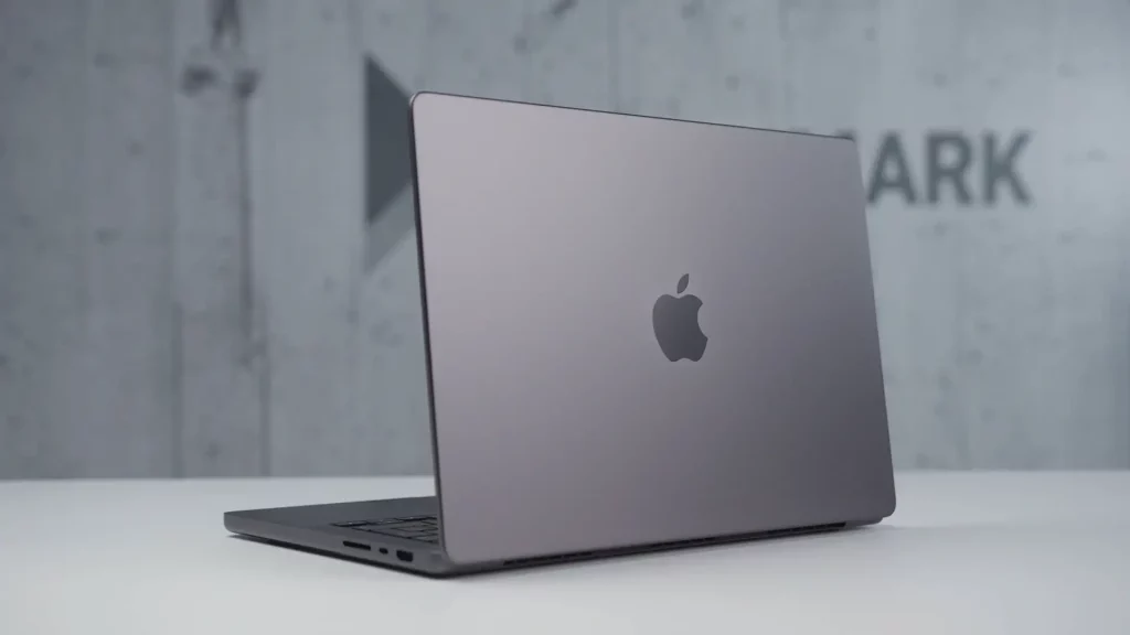 Apple Macbook Pro M5