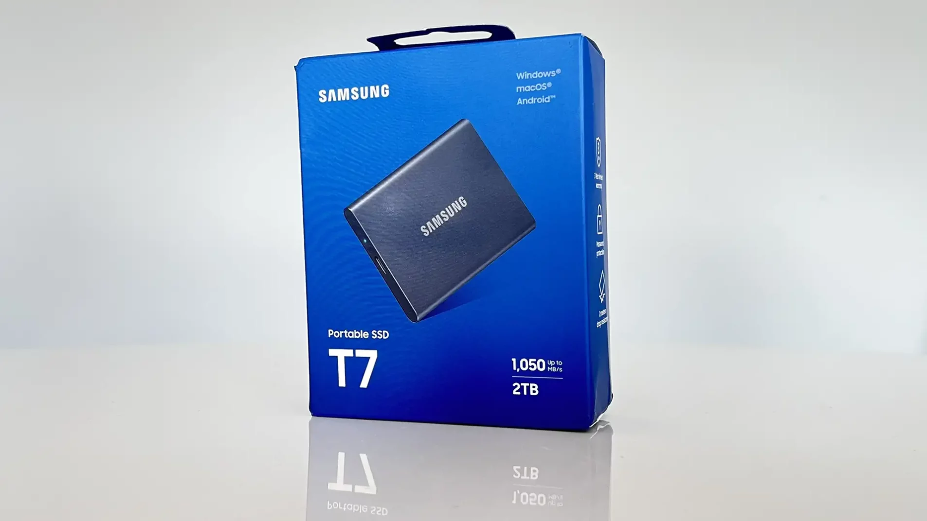 Samsung T7 eksterni USB 3.2 Gen2 SSD 2 TB